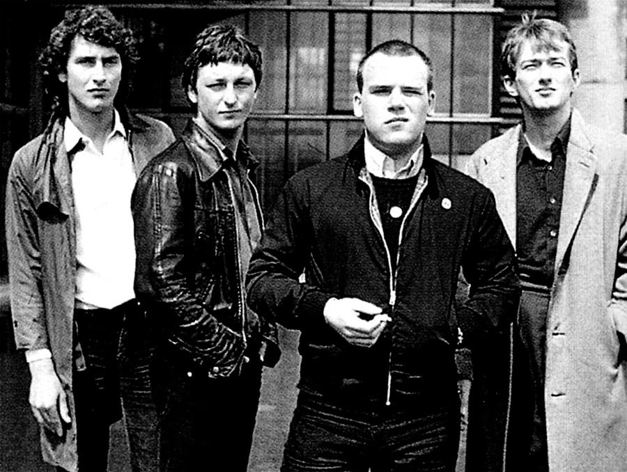 Post-punk: Orígenes, características y diferencias clave con otros géneros -